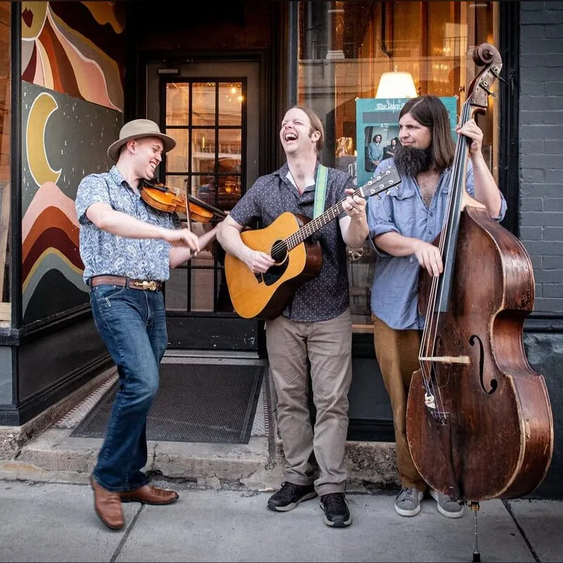 Saturday in the City – Folk Em Trio